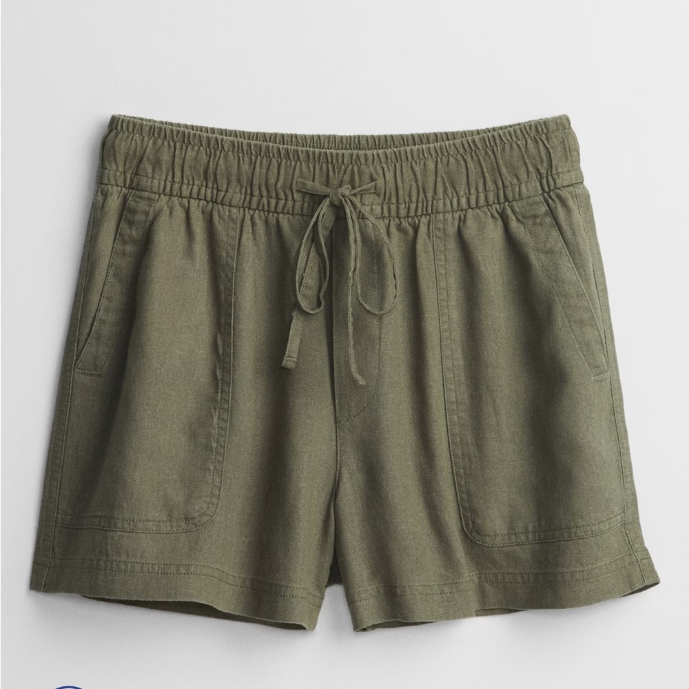GAP Factory 3.5” High Rise Utility Shorts